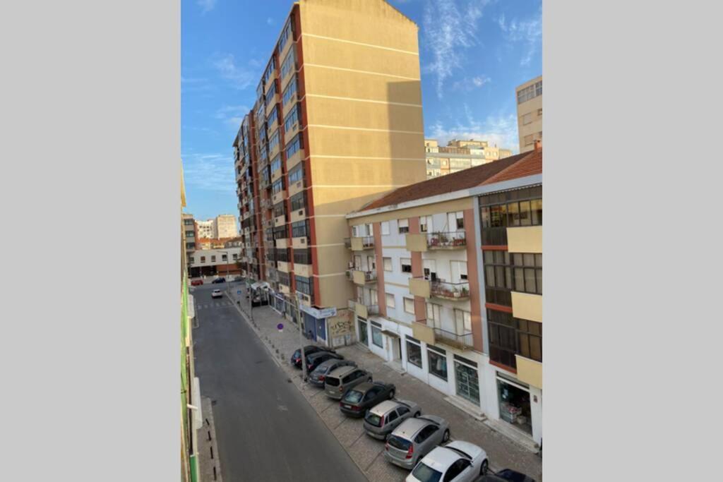 Barreiro Central Apartment المظهر الخارجي الصورة
